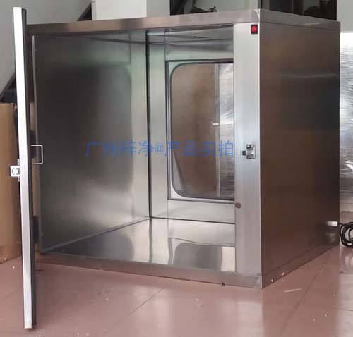 機(jī)械互鎖傳遞窗開門狀態(tài)【外門打開,內(nèi)門上鎖】 機(jī)械互鎖傳遞窗開門狀態(tài)【外門打開,內(nèi)門上鎖】